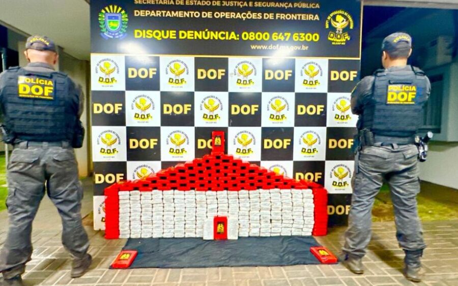 Carreta de soja é apreendida em MS com R$ 18 milhões em cocaína
