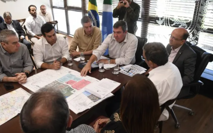 Com foco em saúde e infraestrutura, Anastácio apresenta projetos ao Governo do Estado