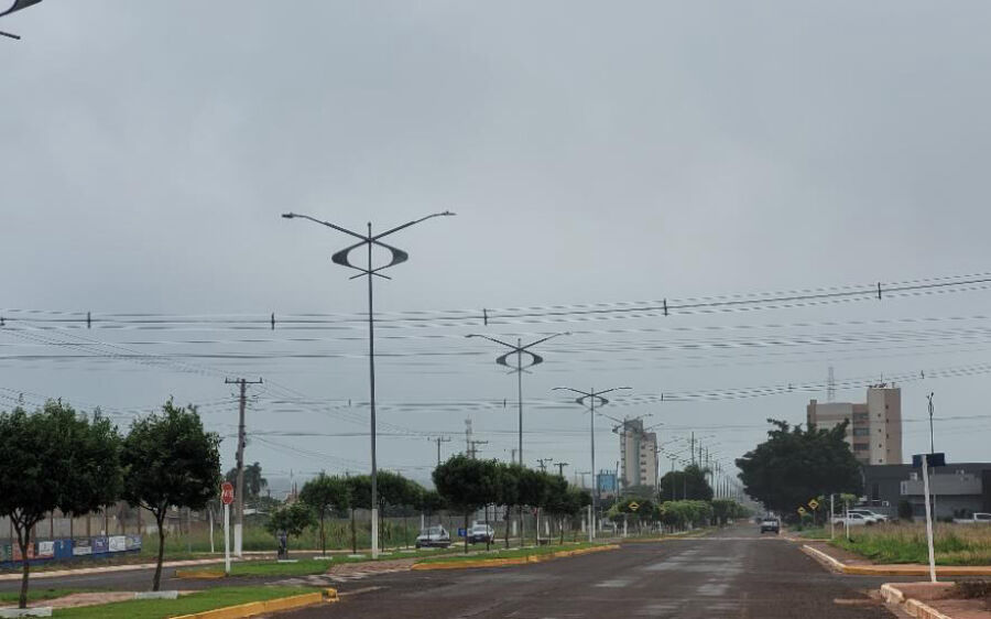 Segunda-feira começa com muitas nuvens e temperaturas amenas no norte de MS
