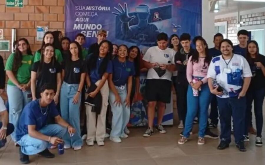 Estudantes do Ensino Médio participam do Mundo SENAI em Rio Verde