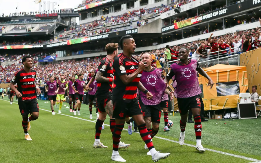 Flamengo vence Chelsea por 3 a 1 e fica perto da classificação na Copa do Mundo de Clubes da Fifa
