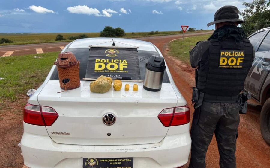 Mulher é presa com maconha escondida em garrafas térmicas que seriam levadas para presídio
