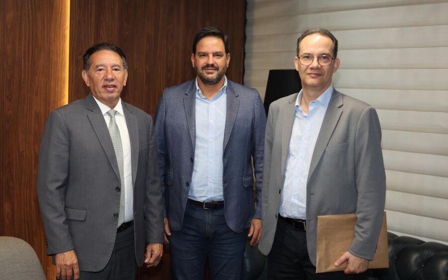 Gerson Claro recebe diretoria da CCRMSVia/Motiva e convoca reunião com comissão da BR-163