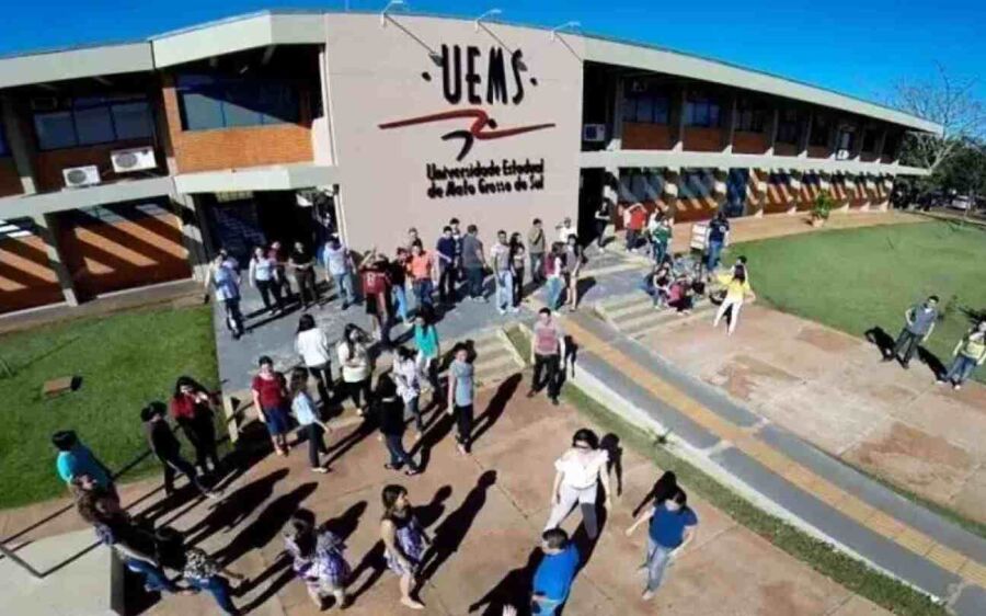UEMS abre mais de 600 vagas para portadores de diploma em 59 cursos de graduação