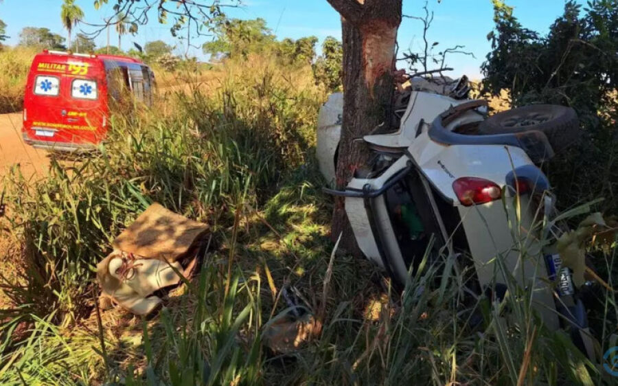Quatro trabalhadores rurais morreram em acidente em estrada vicinal
