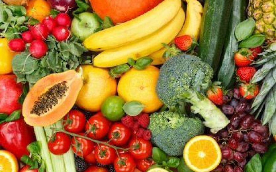 Frio derruba preço das hortaliças e encarece preço das frutas