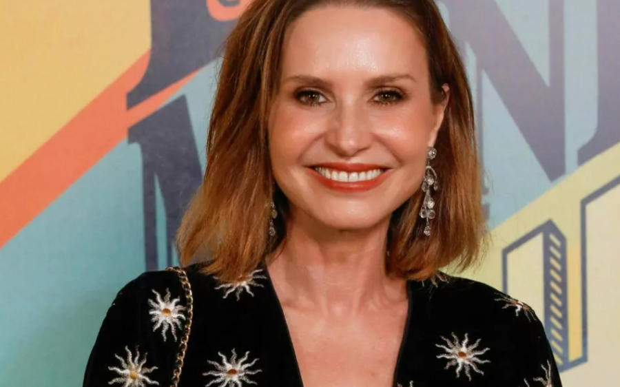 Paula Burlamarqui sofre acidente e Globo adapta cenas de 'Êta Mundo Melhor!'