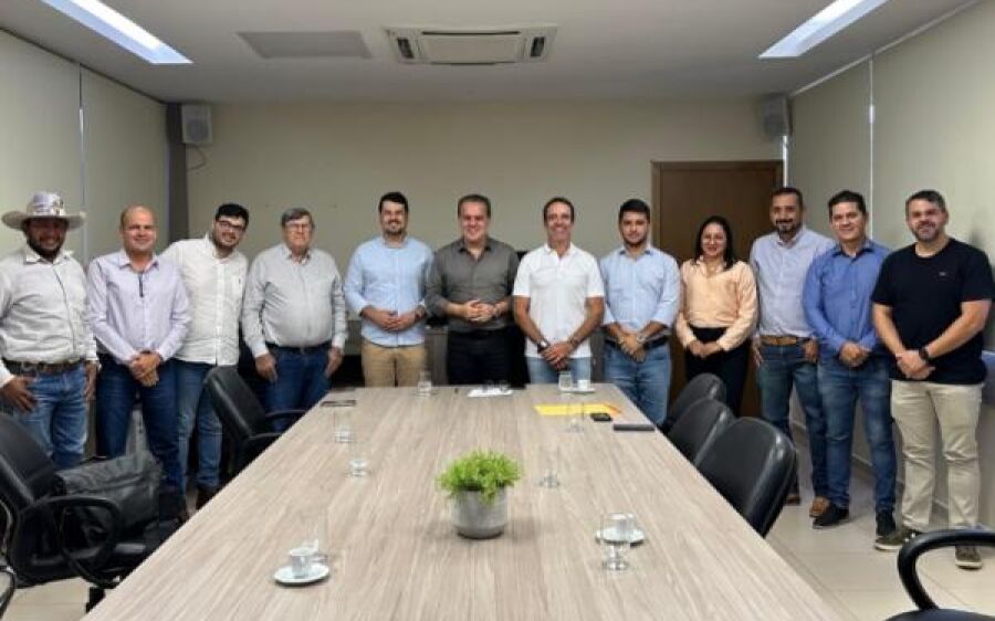 Vereadores de Rio Verde se reuniram com o presidente da CASSEMS

