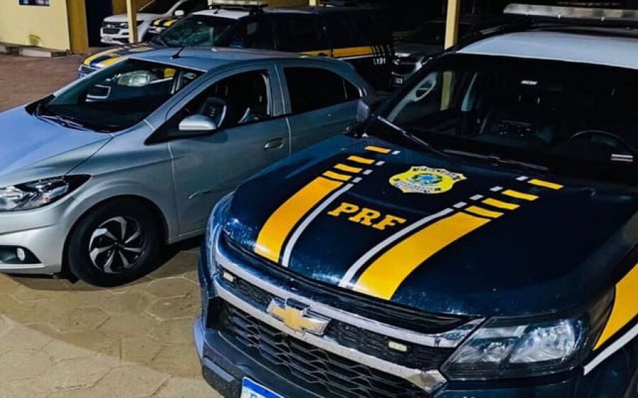 Homem é preso ao ser flagrado com carro clonado e furtado na BR-267
