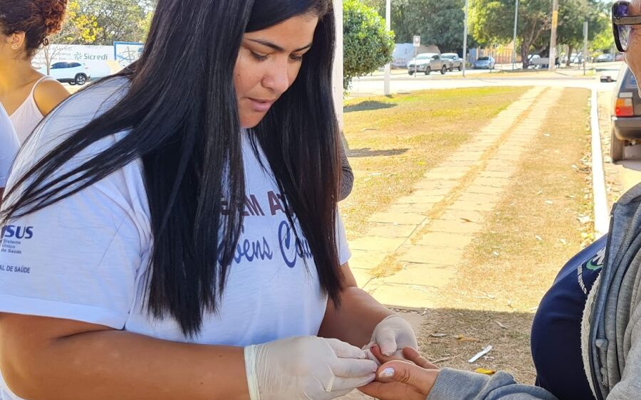 Sábado em Coxim é dia de cuidar da sua saúde, com teste gratuito de hepatites na Praça da Concha
