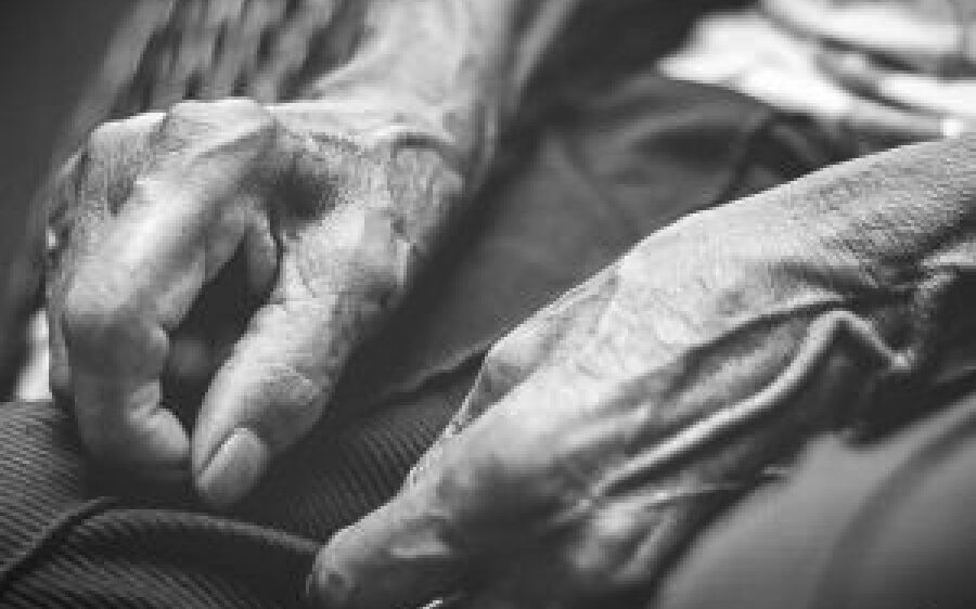 Homem é preso por agredir a avó de 88 anos diagnosticada com Alzheimer em MS