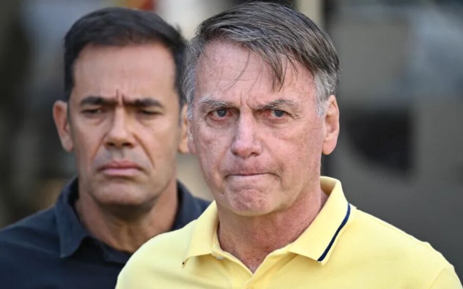 Ex-presidente Jair Bolsonaro mapeou ao menos três países como opções de fuga