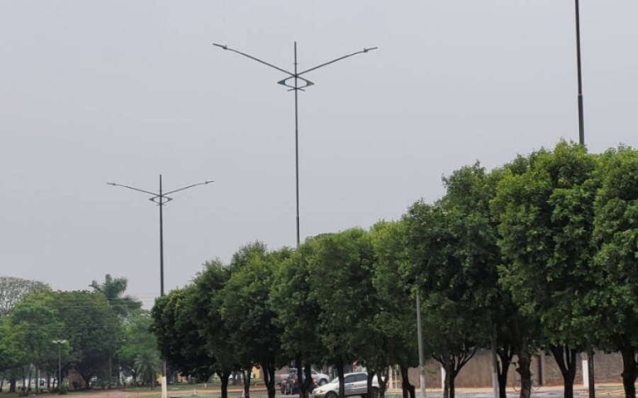 Frente fria mantém temperaturas amenas e céu com variação de nuvens na região norte de MS hoje terça