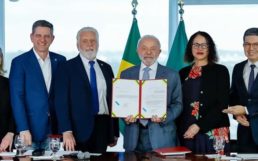 Lula sanciona liberação de R$ 22 bi de fundo para ciência e tecnologia
