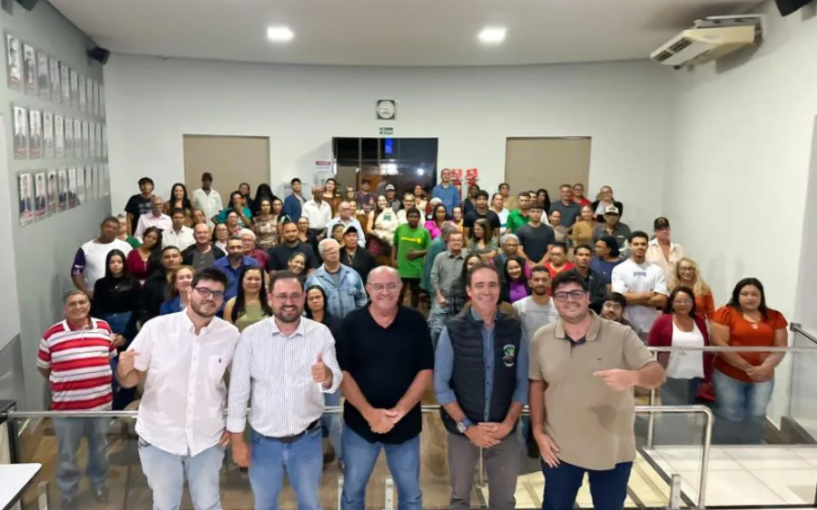 Com o plenário da Câmara lotado, deputado Márcio Fernandes presta contas do mandato 
