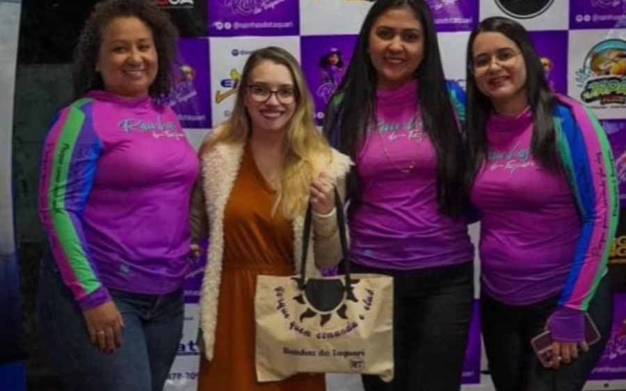 Delegacia da Mulher de Coxim realiza palestra sobre prevenção à violência doméstica durante evento 