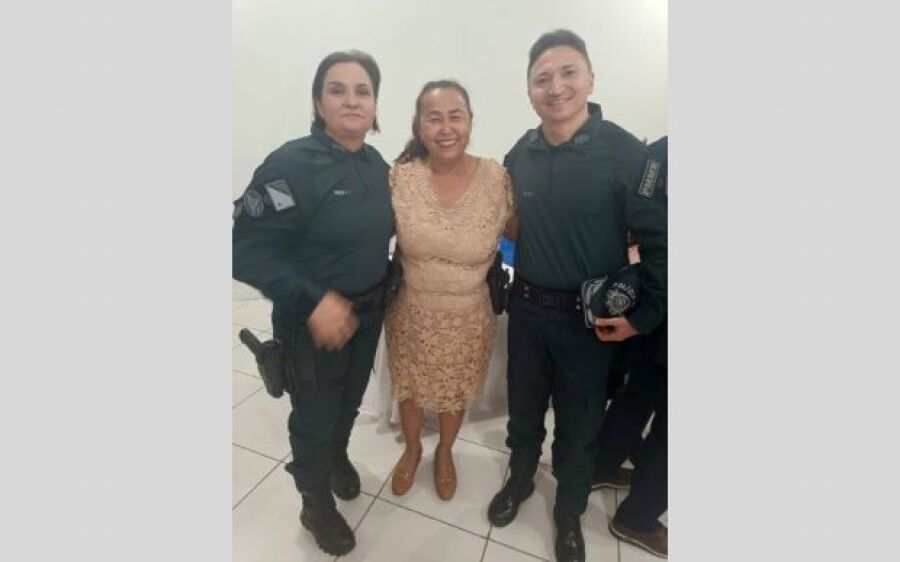 Vereadora Lucia da AAVC participa da solenidade de troca de comandante do Comando de Policiamento 