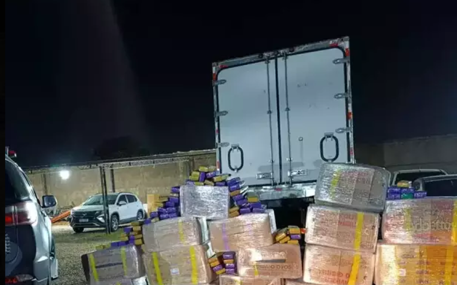 Caminhoneiro é preso com 923 kg de maconha em mudança de militar do Exército
