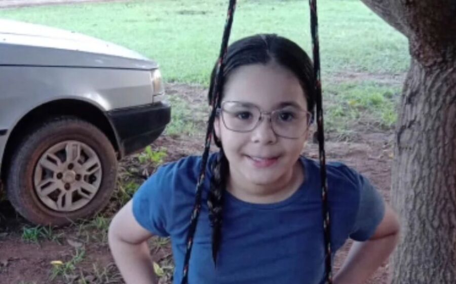 Há 9 dias internada, familiares pedem doação de sangue para menina queimada com chapa em Coxim
