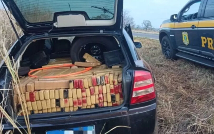Perseguição tem mais de meia tonelada de maconha apreendida pela PRF