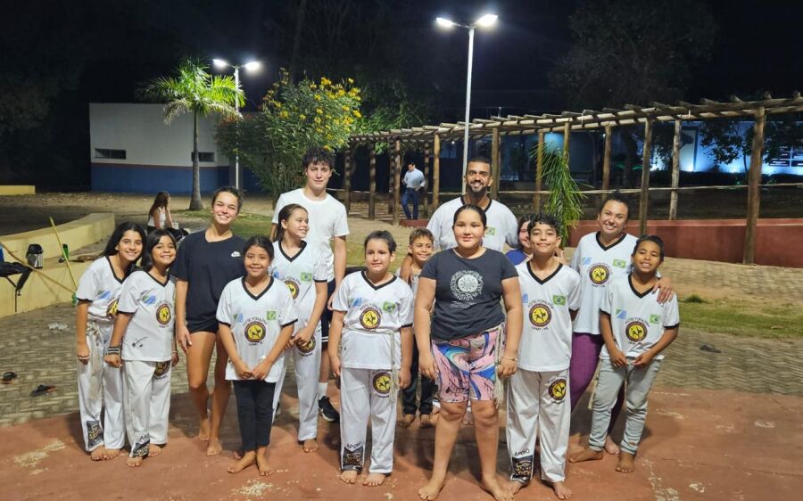           Capoeira em Coxim encanta jovem italiano em intercâmbio cultural