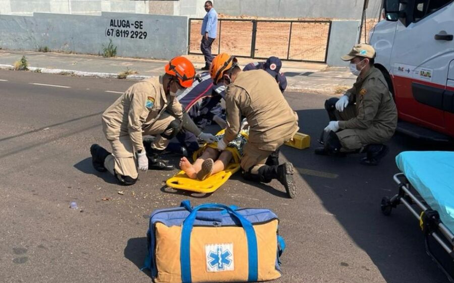 Mais um acidente em Coxim em menos de 24 horas em Coxim: Idosa Fica Ferida Após Colisão 