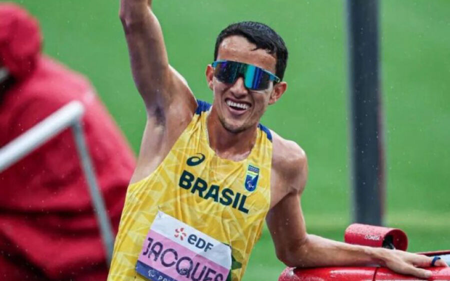 Yeltsin Jacques conquista ouro nos 1.500m T11 no Mundial Paralímpico de Atletismo 