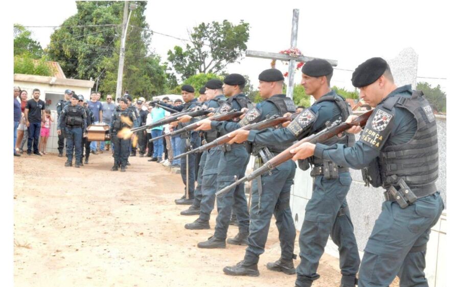 Uma despedida emocionante ao Sargento Andrade marcou a manhã de hoje (01) em Coxim