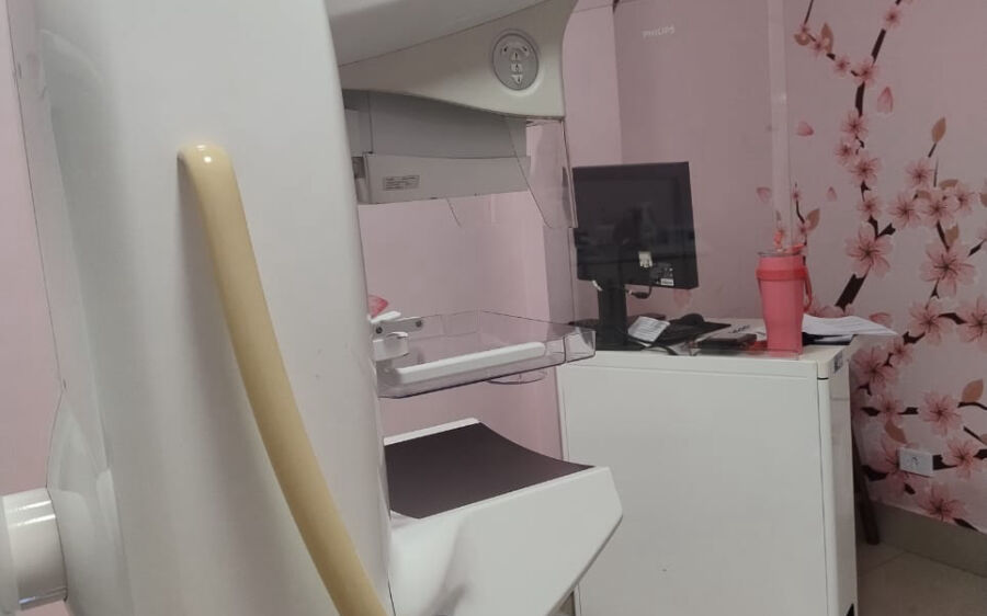 Coxim recebe novo mamógrafo e reforça rede de atenção à saúde da mulher no Outubro Rosa
