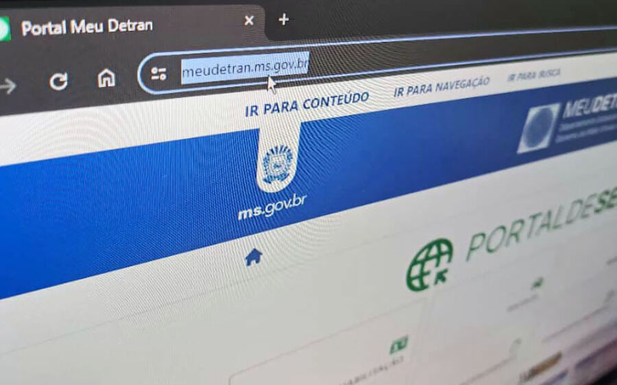 Motorista de Campo Grande perde R$ 237 após acessar site falso do Detran-MS
