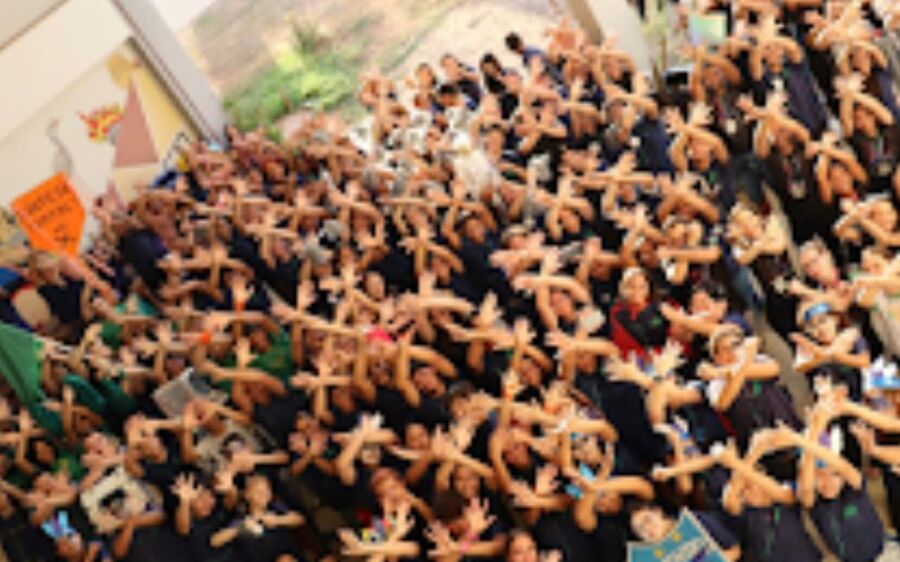 Quando a química desperta solidariedade: estudantes do IFMS transformam ciência em gestos de amor 