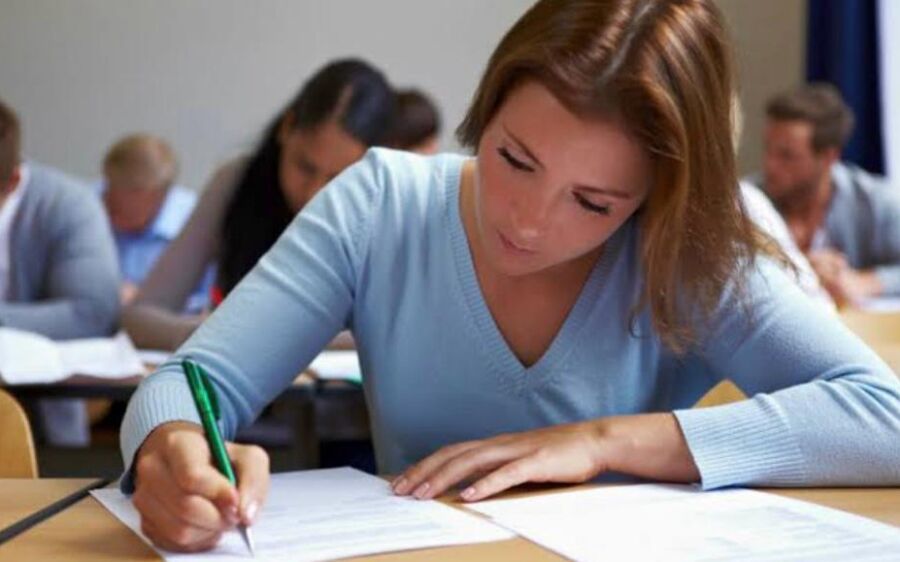 Prova Nacional Docente estreia com mais de um milhão de inscritos em 750 cidades brasileiras