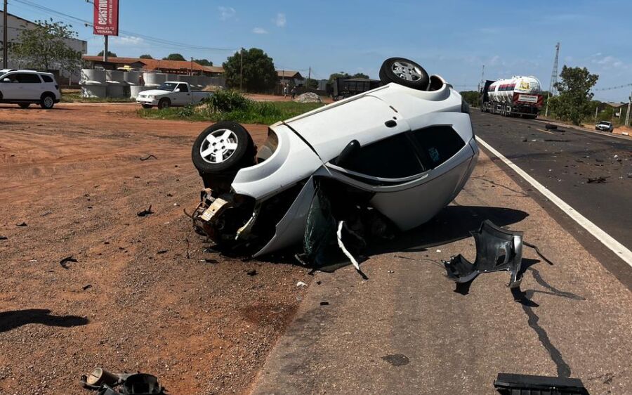 Capotamento na BR 163 em Coxim termina em morte de vítima não identificada