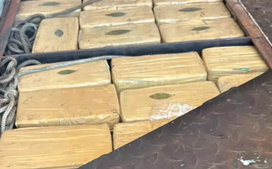 Operação intercepta caminhão com mais de R$ 40 milhões em cocaína
