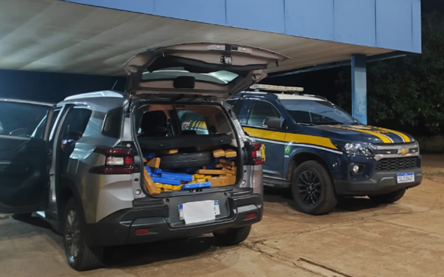 PRF apreende 829 quilos de maconha e recupera dois veículos furtados na BR-262
