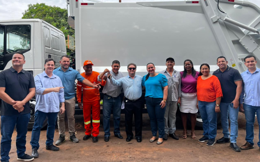 Coxim reforça frota e amplia capacidade de coleta com novo caminhão compactador