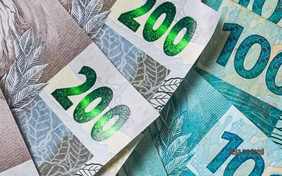 Prefeitura antecipa metade do 13&ordm; salário e movimenta economia de Coxim nesta quarta-feira