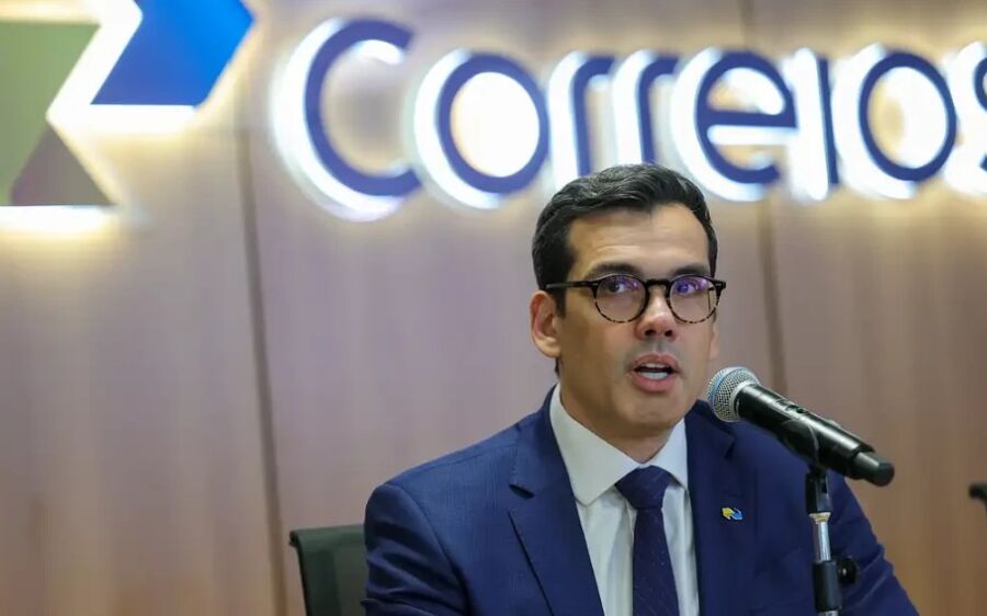 Correios anuncia fechamento de mil agências e planos de demissão voluntária para 15 mil funcionários