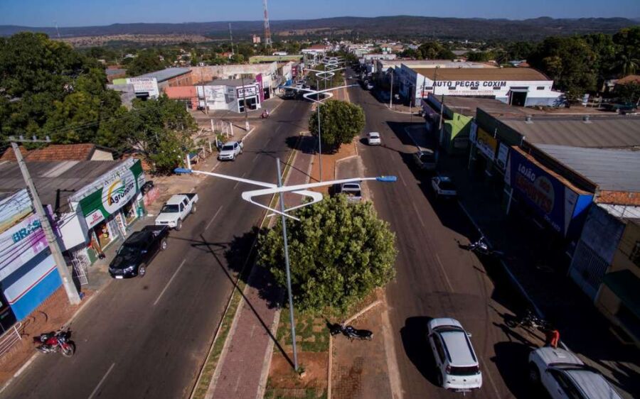 Calor e chance de chuva marcam a véspera de Natal em Coxim 