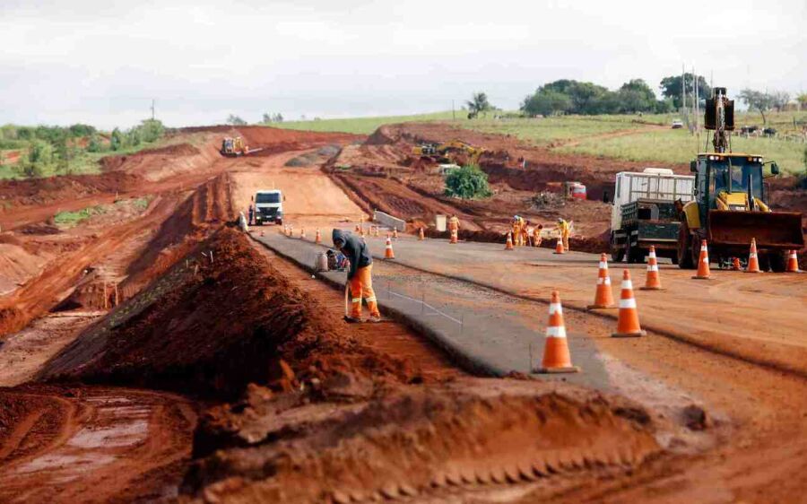 Lei cria licença ambiental especial para acelerar obras estratégicas

