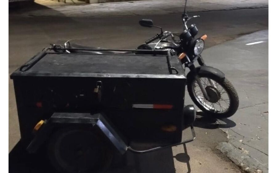 Dupla é presa após furto de motocicleta: veículo é recuperado pela PM de Coxim