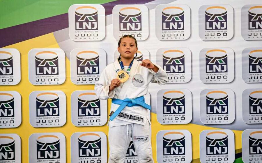 Talento de Coxim: Adélia Moraes, de 9 anos, se prepara para disputar o Mundial No-Gi de Jiu-Jitsu 