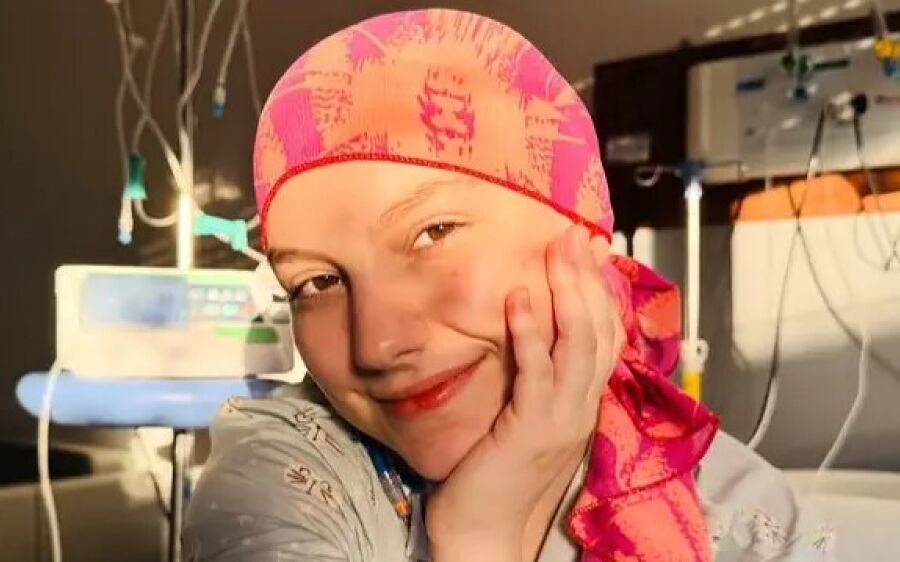 Morre Isabel Veloso, influenciadora com c&acirc;ncer terminal, aos 19 anos