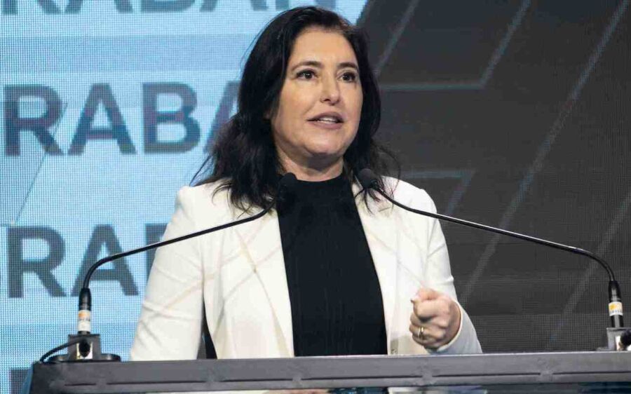 Simone Tebet reafirma que deixará ministério até março para disputar eleições
