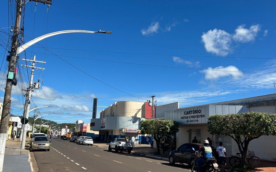 Segunda-feira começa com calor e chance de chuva em Coxim