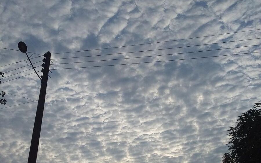 Calor predomina e chuva pode marcar o dia em Coxim nesta terça-feira (27)