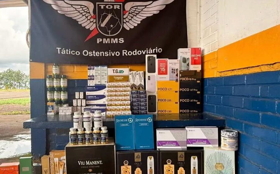 Fiscalização na MS-164 termina com apreensão de medicamentos, celulares e produtos importados