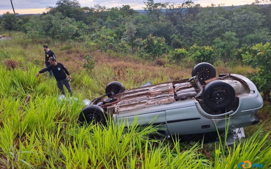 Jovem de 21 anos morre após sair da pista na MS-430 entre Rio Negro e São Gabriel

