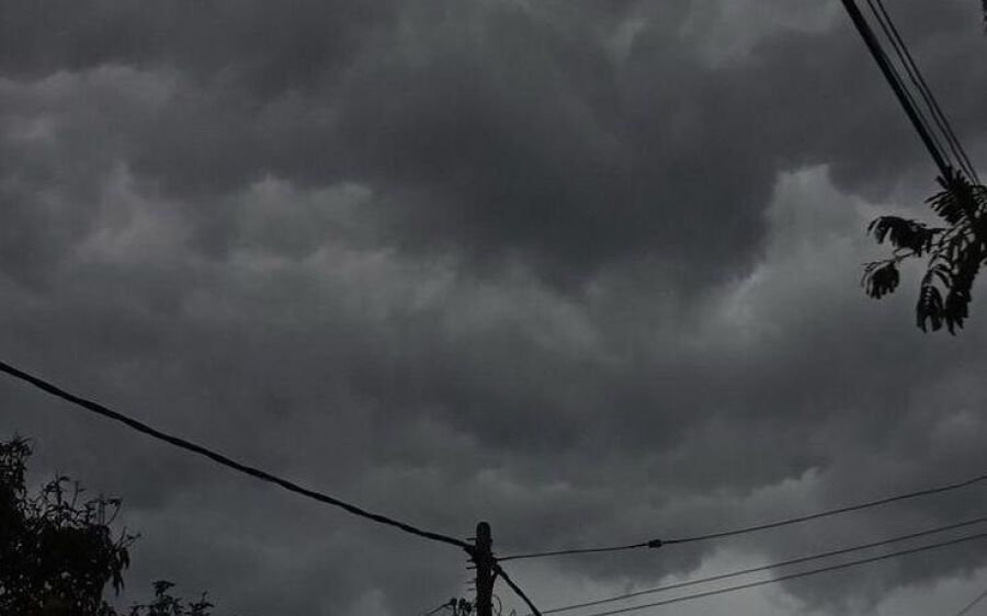  Chuva, muita chuva marca a quarta-feira (25) em Coxim