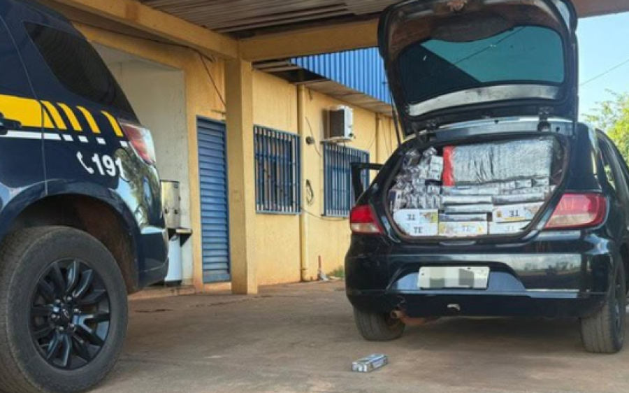 Cigarros estrangeiros e vapes são encontrados em VW Gol durante fiscalização na BR-163

